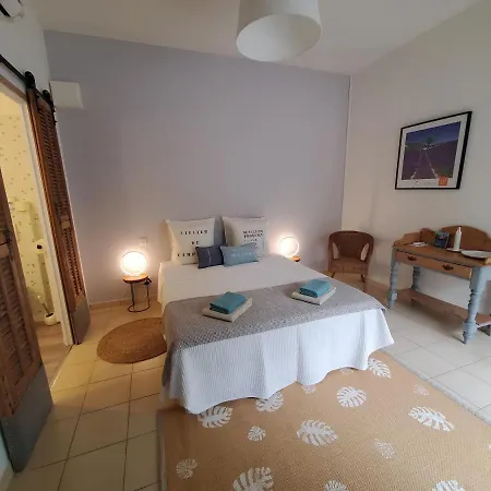 La Fontaine Au Loup Guest house Saint-Maurice-sur-Eygues
