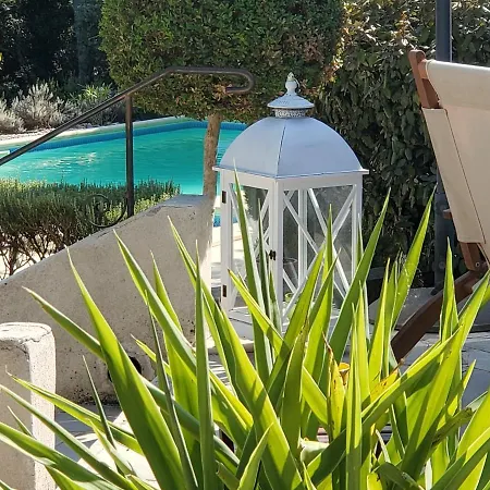Guest house La Fontaine Au Loup *